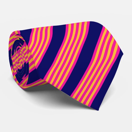 Cravate Fuchsia et rayures jaunes avec bleu marine (Roulé)