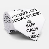 Cravate Gardez le calme en se concentrant sur des études (Roulé)