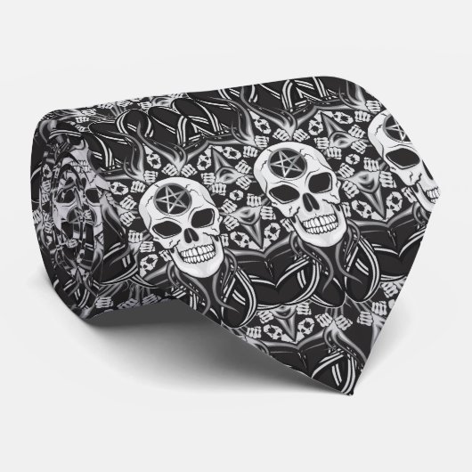 Cravate Goth Skull (Roulé)