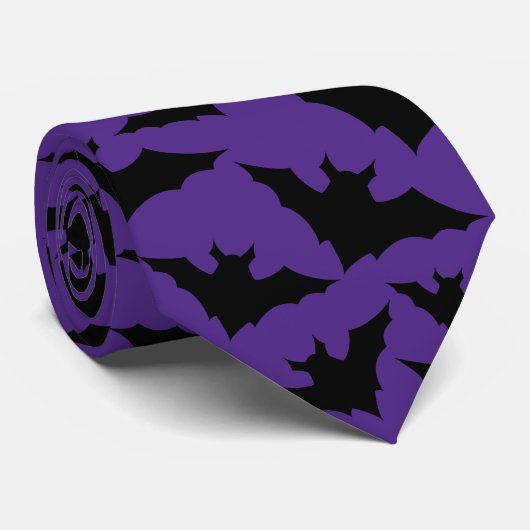 Cravate Halloween chauves-souris violet cool éffrayant mot (Roulé)