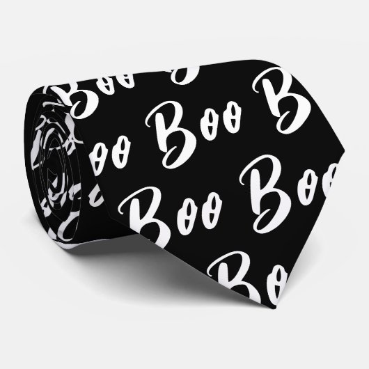 Cravate Halloween white black boo text pattern (Roulé)