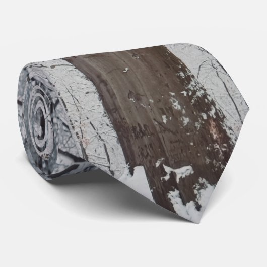 Cravate Hêtre majestueux dans la forêt d'hiver (Roulé)