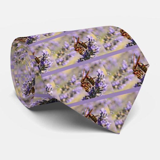 Cravate Hornet mangeant l'abeille (Roulé)