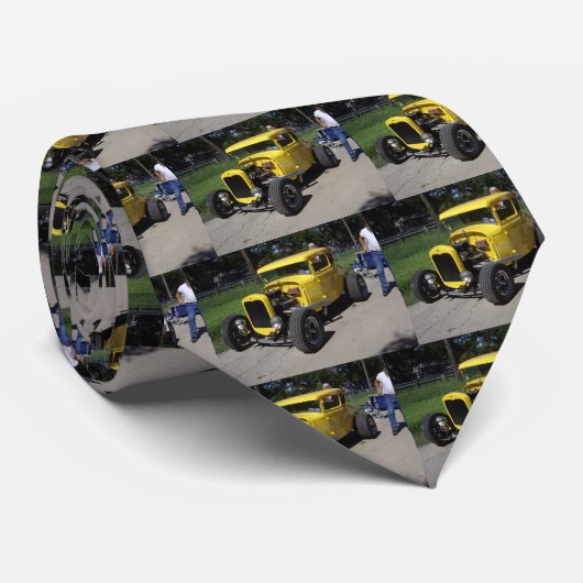 Cravate Hot rod jaune (Roulé)