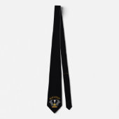 Cravate HUFFLEPUFF™ Badger and Cup House Pride Graphisme (Devant)