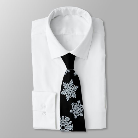 Cravate Icy White Frozen Snowflake Élégant Noir Noël (Attaché)