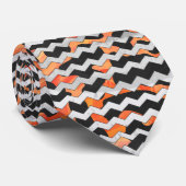 Cravate Impression Chevron noir et orange de vache (Roulé)