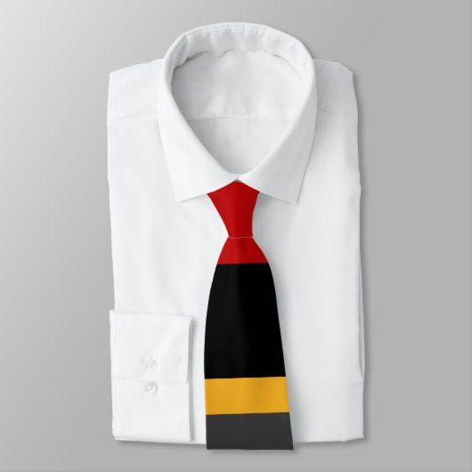 Cravate Incroyable (Attaché)