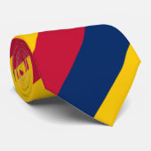 Cravate Jaune bleu et rouge (Roulé)