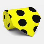 Cravate jaune et noire de point de polka (Roulé)