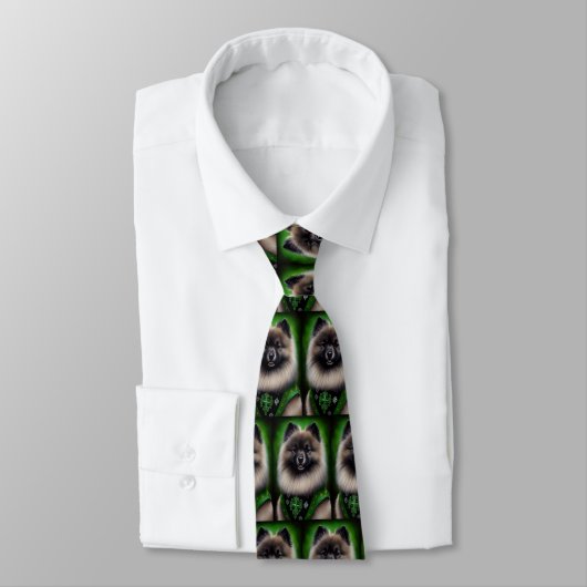 Cravate Keeshond Dog en tenue de jour St. Patrick (Attaché)