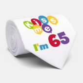Cravate Kiss Me I'm 65 Anniversaire T-shirts et cadeaux (Roulé)
