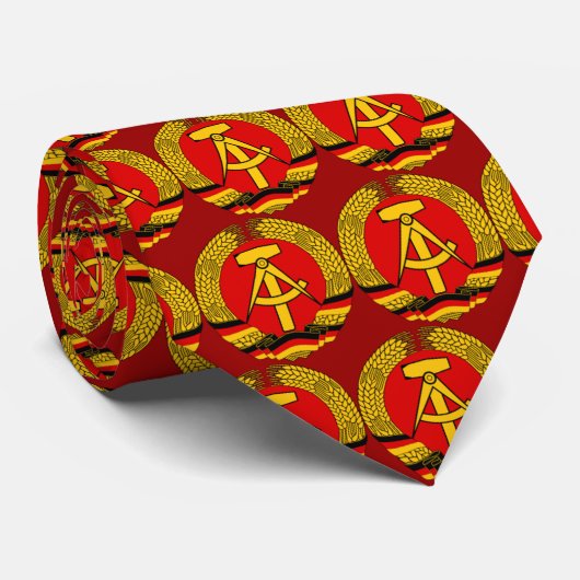 Cravate L'Allemagne de l'Est RDA (Roulé)