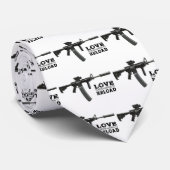 Cravate L'amour n'a jamais à recharger AR-15 (Roulé)