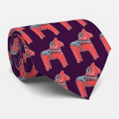 Cravate Le cheval suédois sur la marine foncée (Roulé)