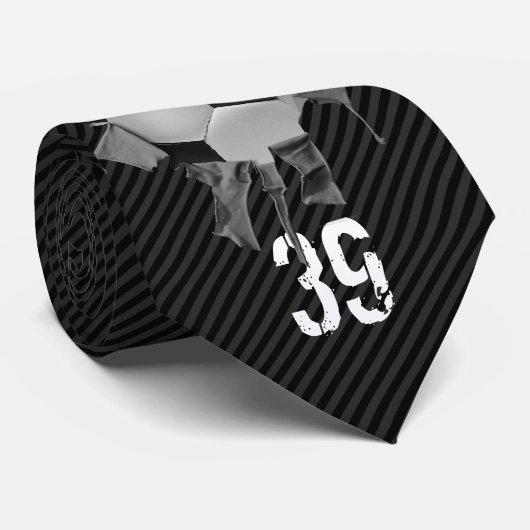 Cravate Le football déchiré (personnalisé) (Roulé)