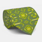 Cravate Les pixels jaunes et verts jouent des formes géomé (Roulé)