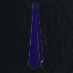 Cravate LETTRE BLEUE CLAIR Personnalisée P Gravitas Police<br><div class="desc">Ce cravate bleu foncé, avec avant et arrière assortis, est élégamment rehaussé par un monogramme "P" violet clair dans la police Gravitas distinguée. Le bleu profond offre une sophistication intemporelle, tandis que le monogramme doux ajoute une note subtile mais personnalisée. Parfait pour des occasions formelles ou des cadeaux significatifs, il...</div>