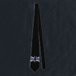 Cravate Ligne Bleue fine - Royaume-Uni<br><div class="desc">"Ligne bleue mince" est un terme qui fait généralement référence au concept de police comme étant la ligne qui empêche la société de sombrer dans le chaos violent[1]. Le "bleu" dans la "fine ligne bleue" fait référence à la couleur bleue des uniformes de nombreux services de police. C'est la version...</div>
