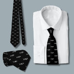 Cravate Logo personnalisé Professionnel<br><div class="desc">Simple cravate de logo noir ; ajoutez simplement votre propre logo pour créer des produits professionnels et promotionnels personnalisés. Si vous avez besoin d'une personnalisation plus poussée ou de variations de couleurs,  veuillez utiliser le bouton Message me ci-dessous.</div>