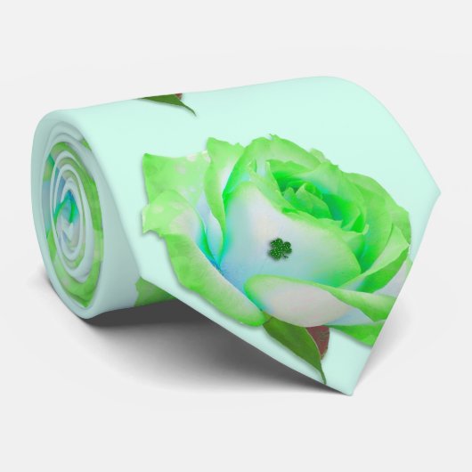 Cravate Lucky Roses (Roulé)