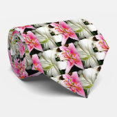 Cravate Lys blancs et roses (Roulé)