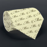 Cravate M. & Mme Mariage mariée élégante et mariée<br><div class="desc">Un beau, élégant et luxe de M. et Mme design. Un grand design mariage pour tout couple nouvellement marié. Ce design romantique aidera ce couple à se souvenir de son amour pour chaque fois qu'il le voit. Une excellente idée cadeau pour un wedding shower, un mariage ou un couple nouvellement...</div>