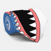 Cravate Mâchoires de requin sur un lien de cou (Roulé)