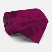 Cravate magenta (Roulé)