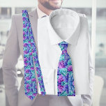 Cravate Magnifiques fleurs d'hydrangée<br><div class="desc">De magnifiques fleurs d'hydrangée se mêlent à un motif fleuri et luxuriant. Belles couleurs en bleu,  rose,  turquouise. Merveilleuse idée cadeau pour lui à n'importe quelle occasion.</div>