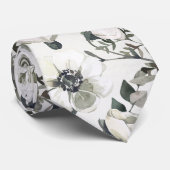 Cravate Mariage aux Anémones Blanches et Eucalyptus Vert (Roulé)