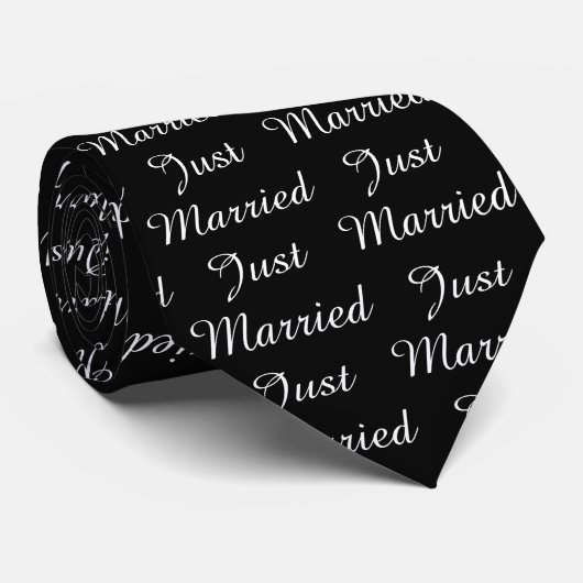 Cravate mariée par des hommes (Roulé)