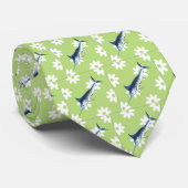 Cravate Marlin sur fond floral vert (Roulé)