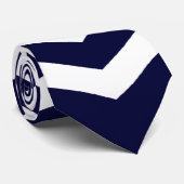Cravate masculine Navy Blue & White Chevron (Roulé)