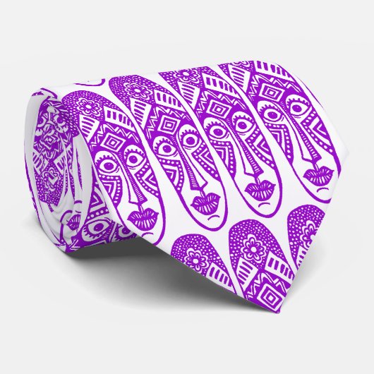 Cravate Masques Tiki surpris - violet sur blanc (Roulé)