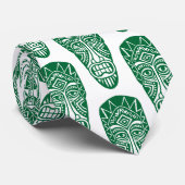 Cravate Masques Tiki - Vert forêt sur fond blanc (Roulé)