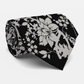 Cravate Modèle floral noir et argent (Roulé)