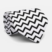 Cravate moderne de design Chevron en noir et blanc (Roulé)