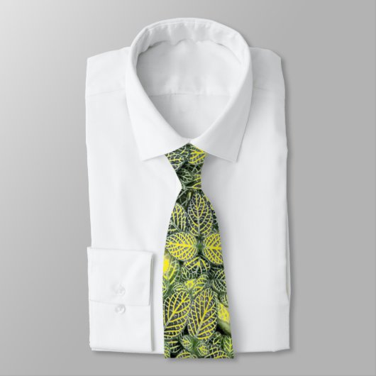 CRAVATE MODERNE FEUILLE VERT JAUNE NOIR (Attaché)