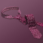 Cravate Monogramme de golf personnalisé Nom Burgundy Golf<br><div class="desc">Ajoutez une touche de sophistication sportive à cette cravate de golf personnalisée, dotée d'un élégant arrière - plan de Bourgogne et d'un motif de balle de golf monogramme. Parfait pour les amateurs de golf, les papas, les groomsmen, ou toute personne qui aime le jeu, cette cravate personnalisée peut être personnalisée...</div>