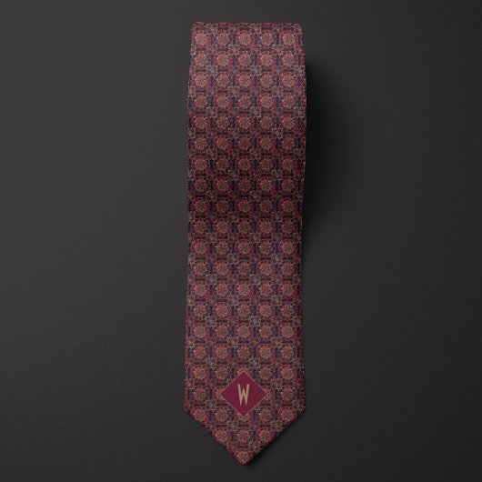 Cravate Monogramme Mandala Bourguignon et Or Élégant