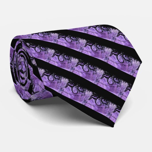 Cravate Motif à rayures noire et violette (Roulé)