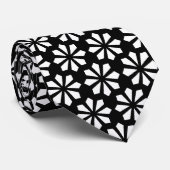 Cravate Motif Art déco - Blanc sur noir (Roulé)
