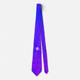 Cravate Motif bleu pourpre satiné avec monogramme