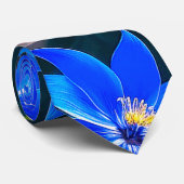 Cravate Motif de fleurs bleues profondes (Roulé)
