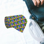 Cravate Motif de perroquet coloré Rainbow Lorikeet<br><div class="desc">Robe dans le style avec cette cravate élégante qui présente l'image d'une tête de perroquet colorée Rainbow Lorikeet imprimée dans un motif extensible.</div>
