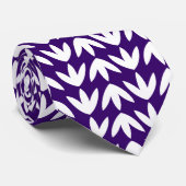 Cravate Motif de pieds d'oiseaux - Blanc sur violet profon (Roulé)