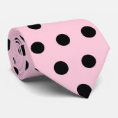 Cravate Motif de point rose et noir de polka. Tacheté (Roulé)