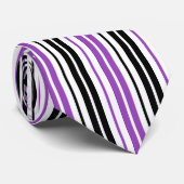 Cravate Motif de rayures blanches noires violettes (Roulé)