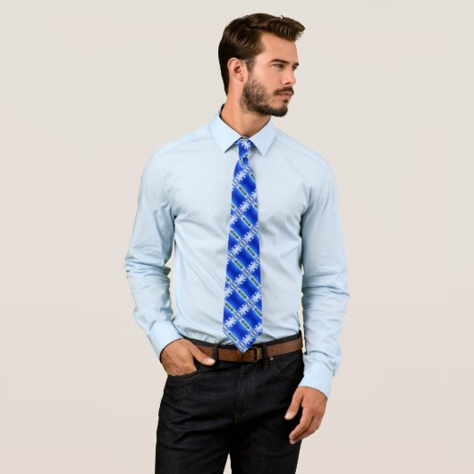 Cravate Motif de tatan en soie bleu électrique pour hommes (En situation)